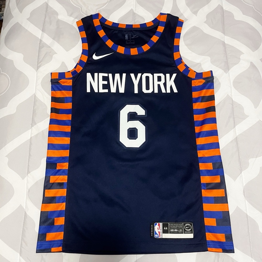 Nike New York Knicks Porzingis Jersey